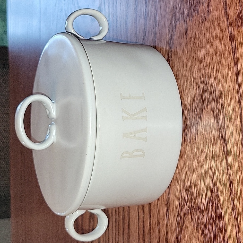 RAE DUNN Studio small stoneware baking dish. Words "BAKE" on the side. 5.5" dia.